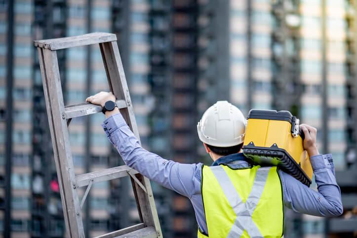 Master Ladder Safety: Essential Rules for Construction Workers